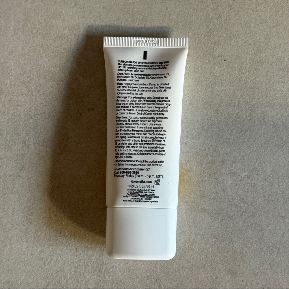 IT Cosmetics Hello Sunshine Invisible SPF 50 Hydrating Serum Sunscreen - Picture 2 of 3